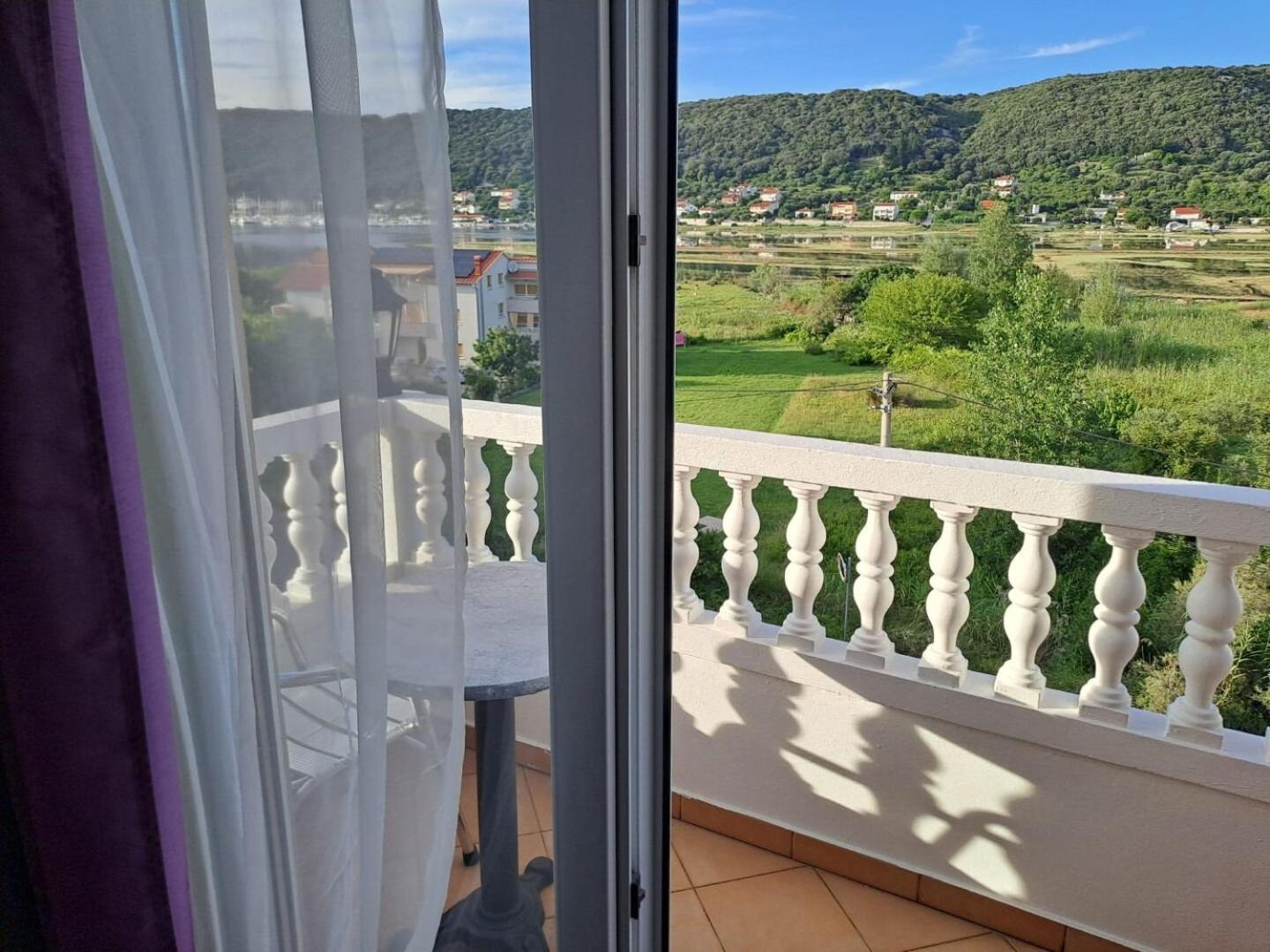 Apartments Mig - With Beautiful Garden Supetarska Draga Esterno foto