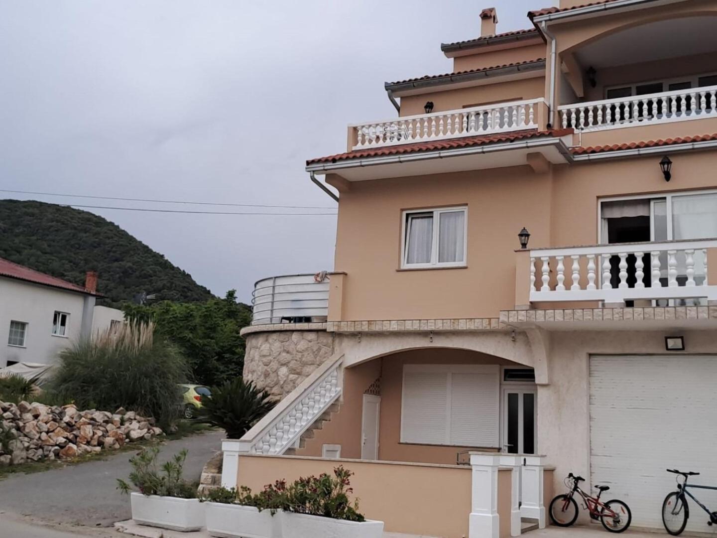 Apartments Mig - With Beautiful Garden Supetarska Draga Esterno foto