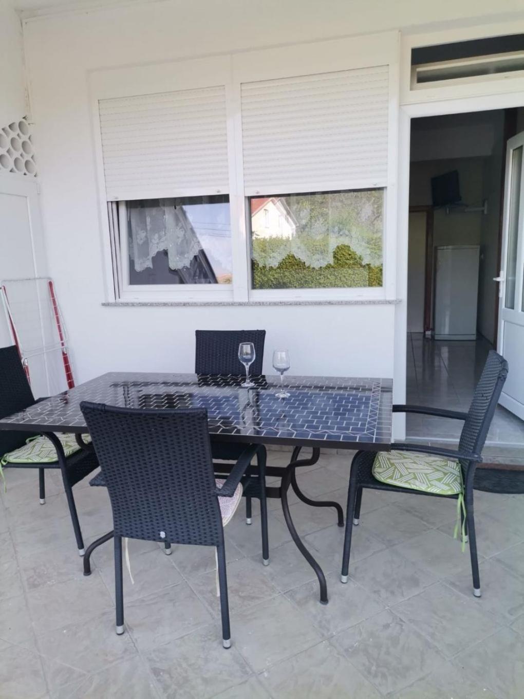 Apartments Mig - With Beautiful Garden Supetarska Draga Esterno foto