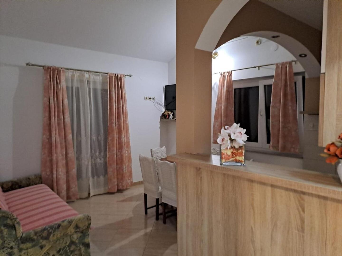 Apartments Mig - With Beautiful Garden Supetarska Draga Esterno foto