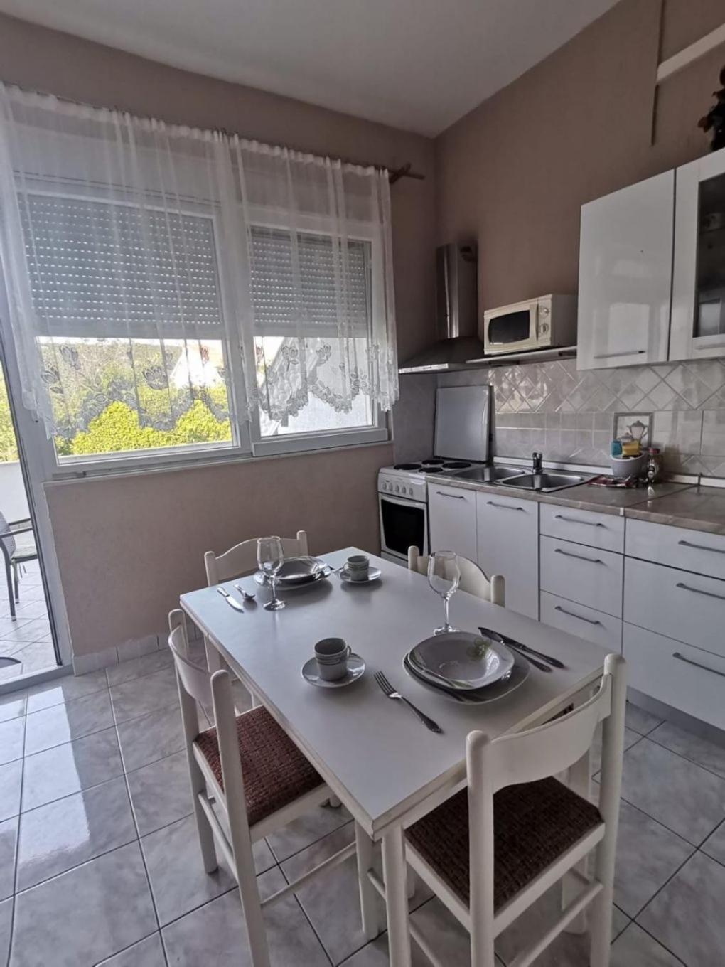 Apartments Mig - With Beautiful Garden Supetarska Draga Esterno foto