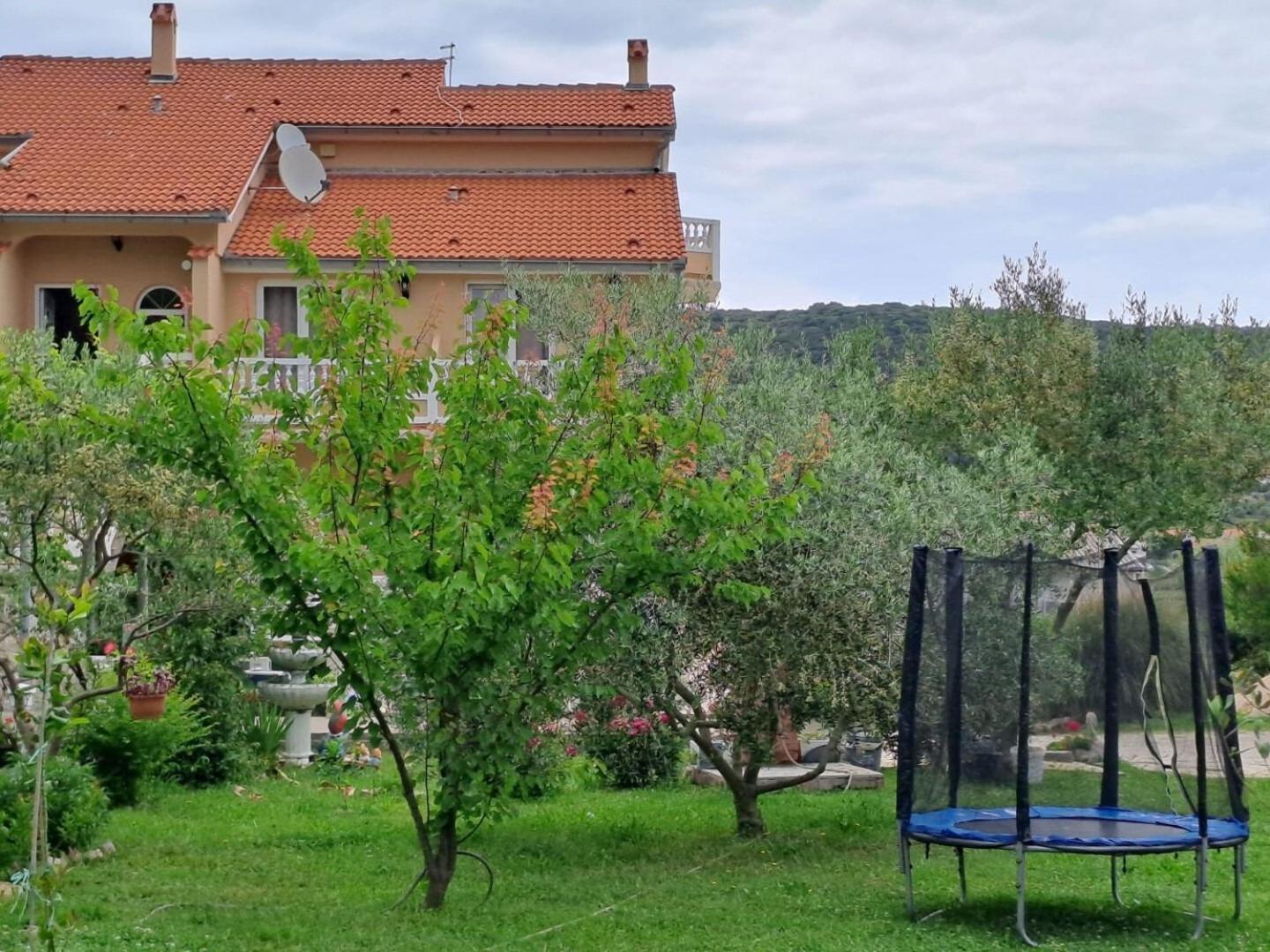 Apartments Mig - With Beautiful Garden Supetarska Draga Esterno foto